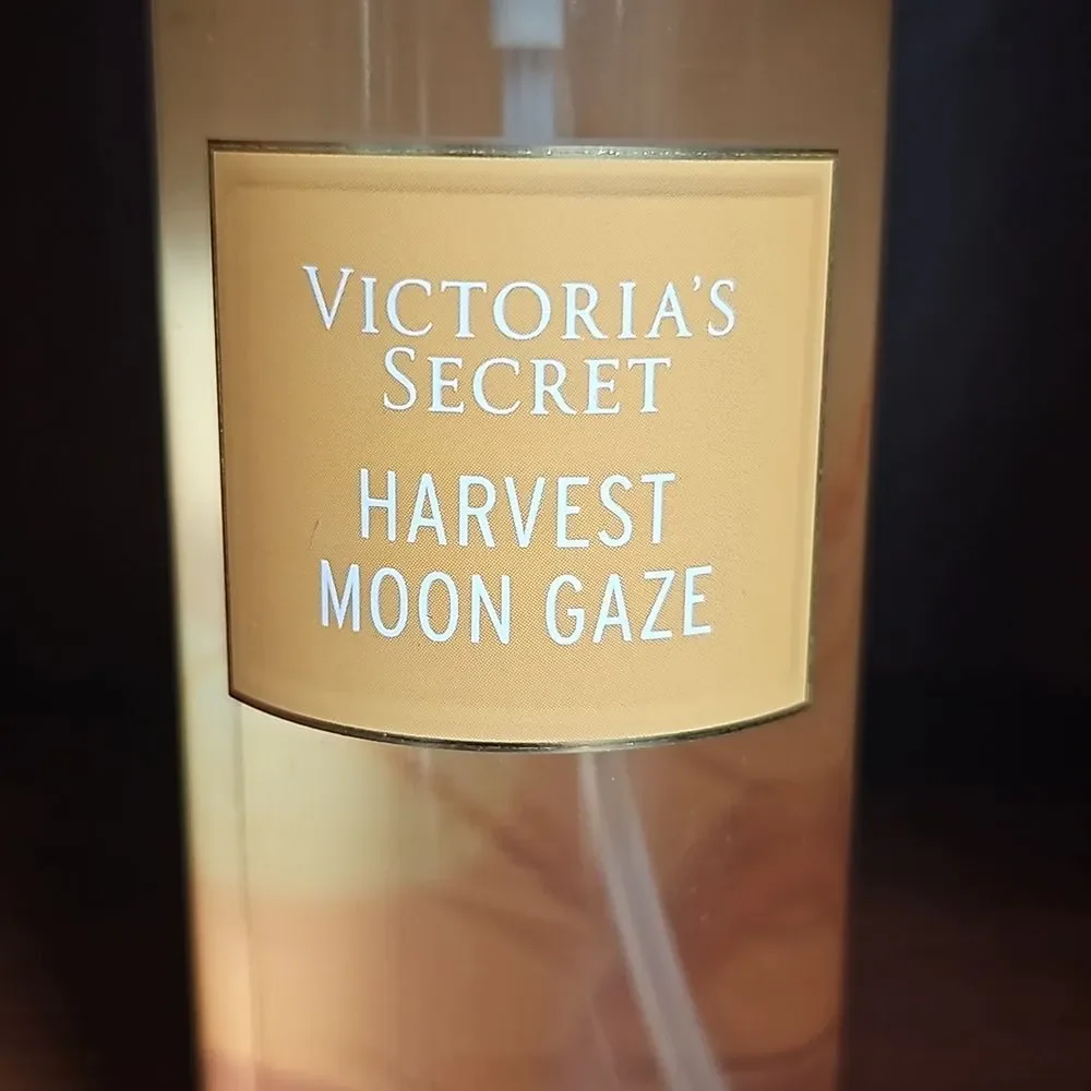 Victoria's Secret Harvest Moon Gaze Fragrance Mist.